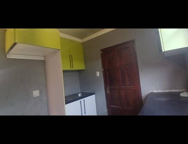 2 BEDROOM HOUSE FOR SALE IN RIVERLEA